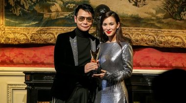 時尚教父TONY為盧靖姍頒發全球最佳風尚獎