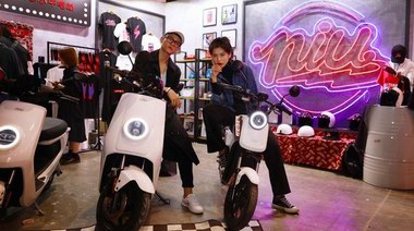 小牛電動驚艷亮相INNERSECT 成首款現身潮流展的兩輪電動車品牌