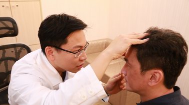 臺灣知名劉宏貞醫師打造夢幻式雙眼皮大解析