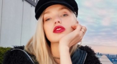 性感女神維密超模Romee Strijd表白美圖V6：“最好的拍照手機”
