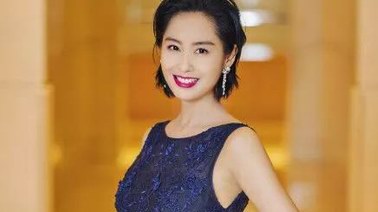 紫霞仙子朱茵又變美了，根本看不出是46歲該有的樣子！