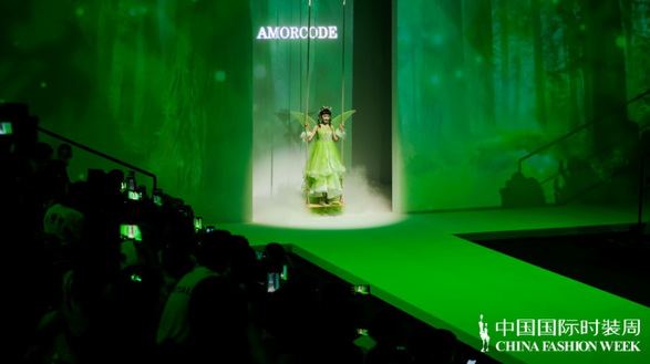 精靈仙子，夢(mèng)幻童話(huà)——AMORCODE 2023春夏秀場(chǎng)發(fā)布