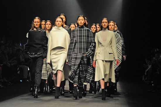 奢侈品集團LVMH、Richemont、Kering的一箭雙雕