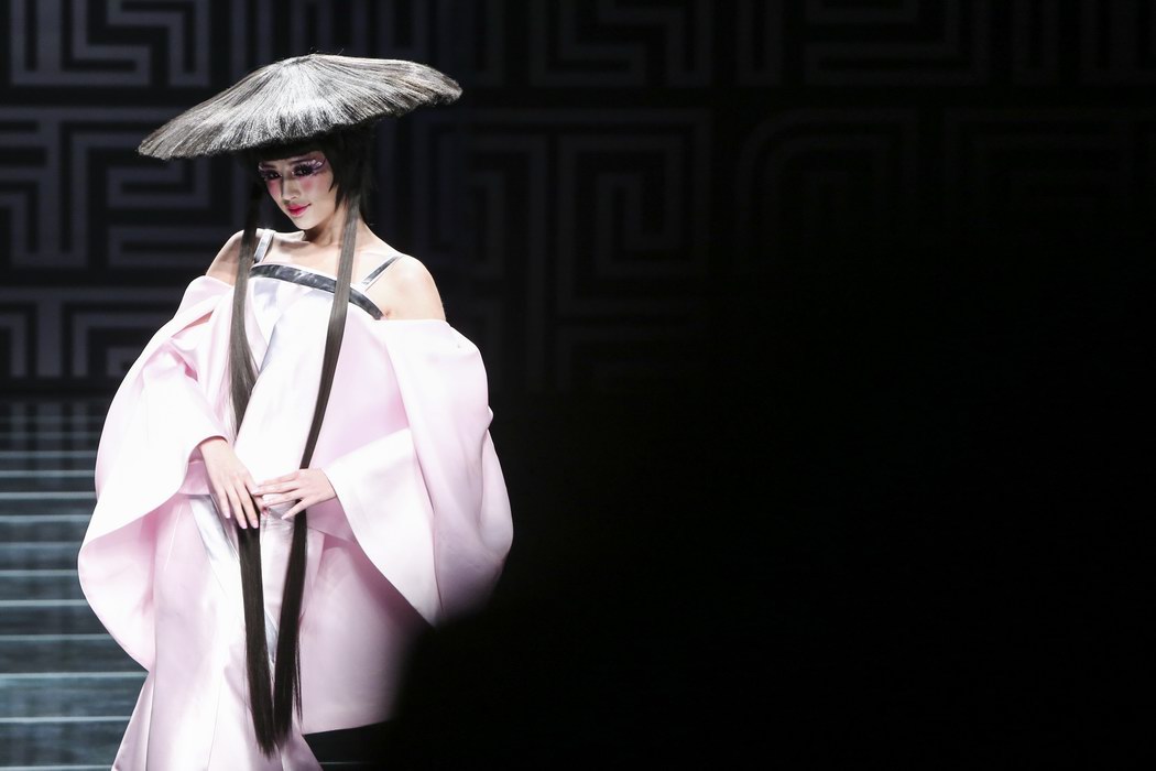 “鏡界MGP·2015毛戈平MGPIN彩妝造型趨勢發布