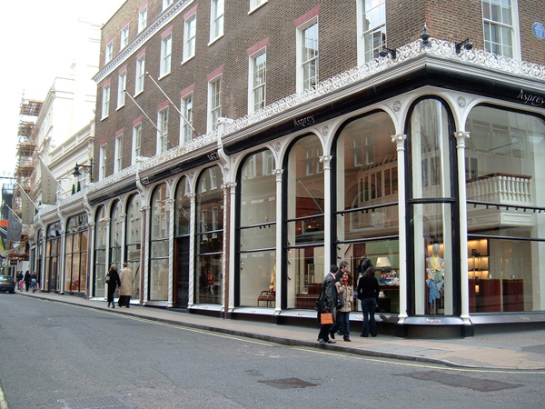英國(guó)皇家Asprey帶你走進(jìn)倫敦金秋購(gòu)物季