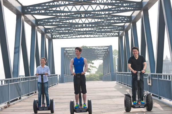 上海浦東文華東方酒店推出Segway靈動車駕駛體驗