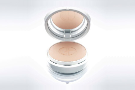Giorgio Armani 雪紡瞬白系列：優雅瞬白