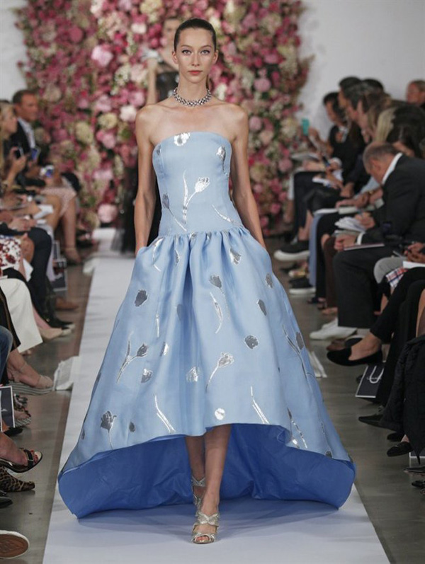 Oscar de la Renta 生前14個絕美設(shè)計