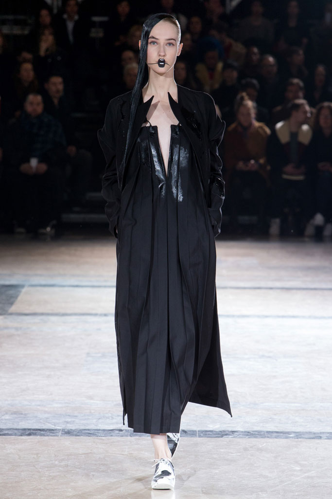 Yohji Yamamoto 2016秋冬流行發布