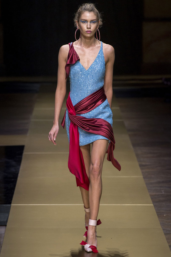 Atelier Versace 2016秋冬高級定制流行發(fā)布