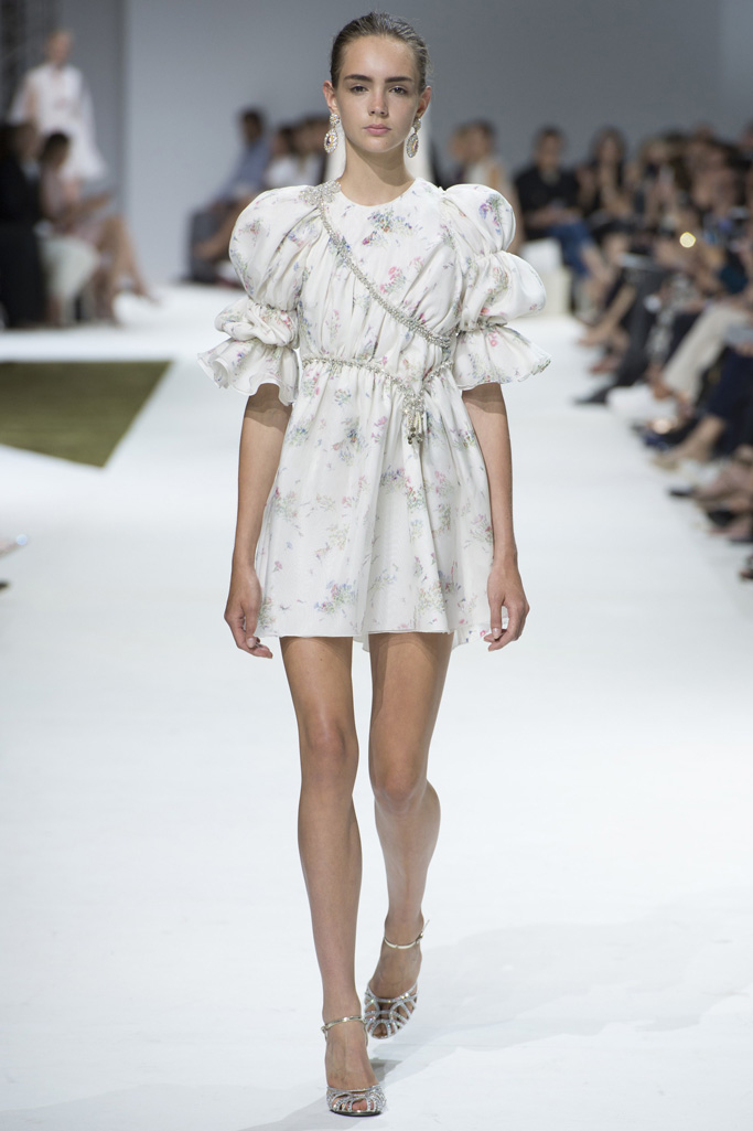Giambattista Valli 2016秋冬高級定制流行發布