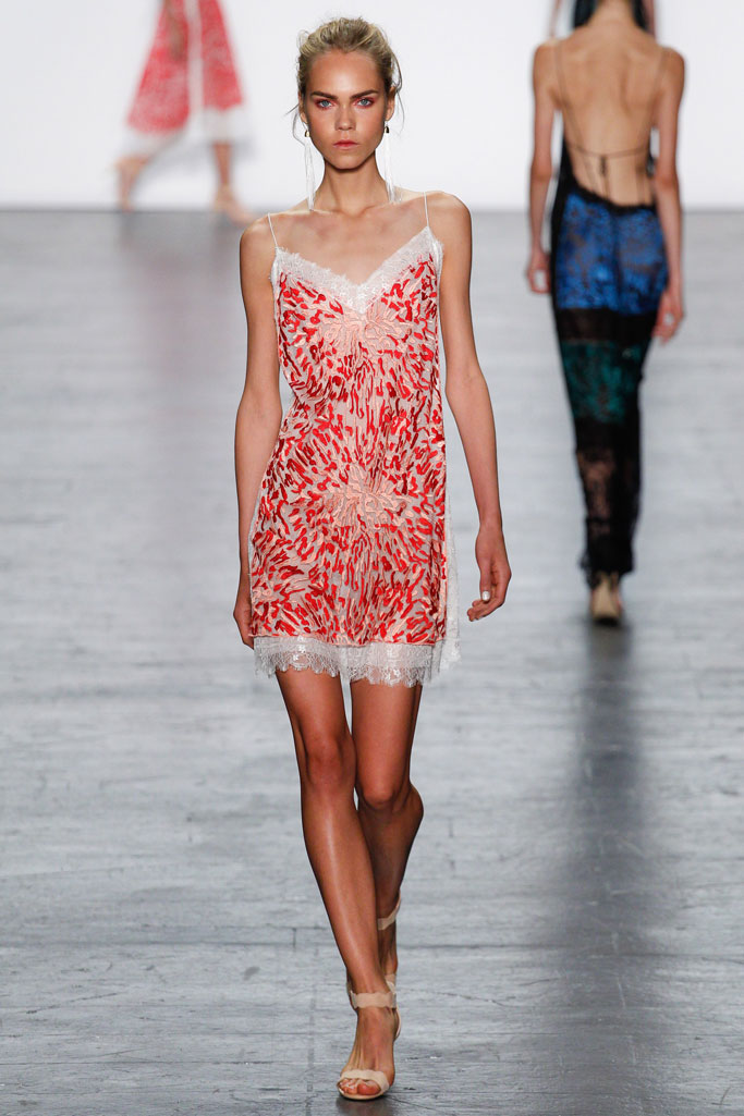 Tadashi Shoji 2017春夏流行發布