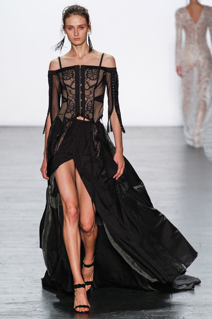 Tadashi Shoji 2017春夏流行發布