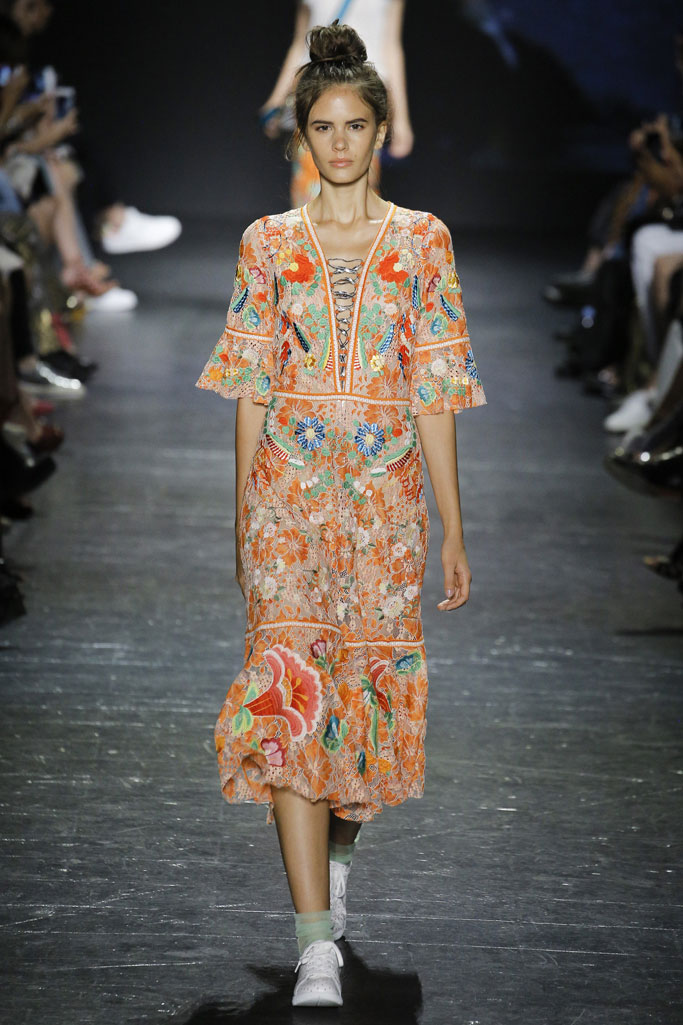 Vivienne Tam 2017春夏流行發布
