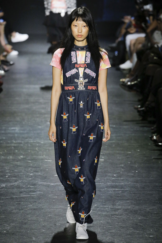 Vivienne Tam 2017春夏流行發布