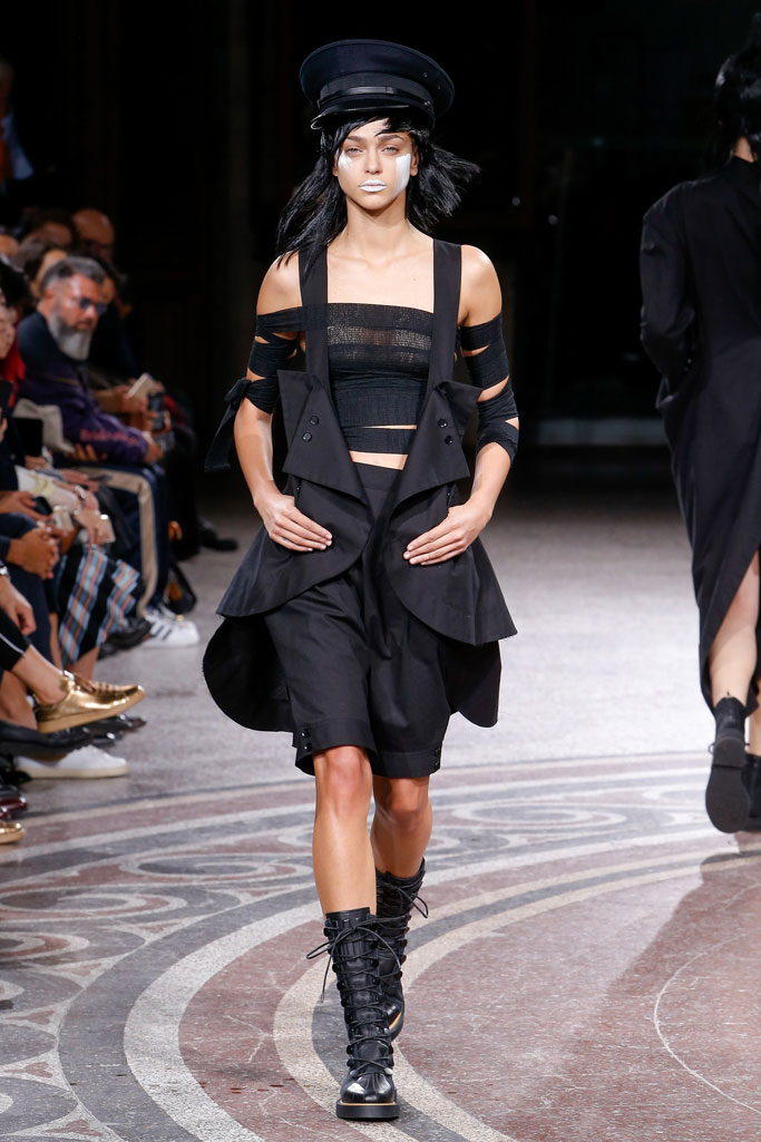 Yohji Yamamoto 2017春夏流行發布