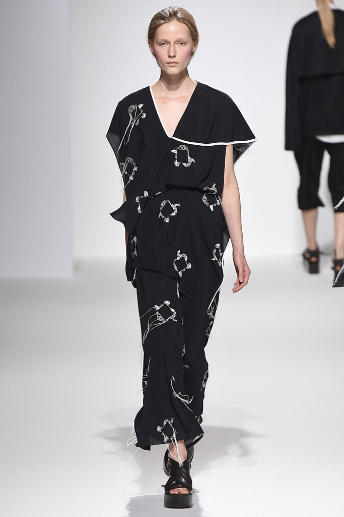 Chalayan 2017春夏流行發布