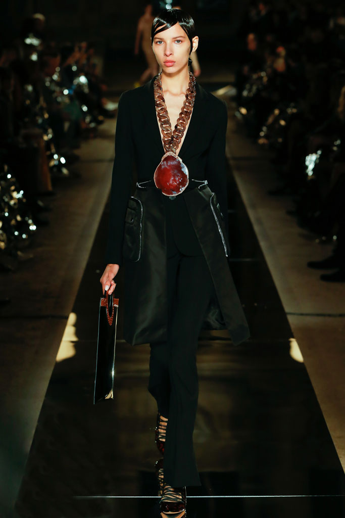Givenchy 2017春夏流行發布