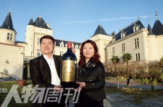 波爾多冰冷的河水吞沒了郝琳和他12歲的兒子，以及機上另外兩名乘客。