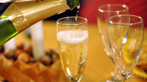 西班牙經典葡萄美酒如何配餐