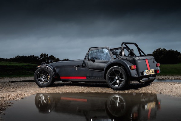 Caterham 發布Seven 620S超輕量跑車