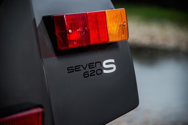Caterham 發布Seven 620S超輕量跑車