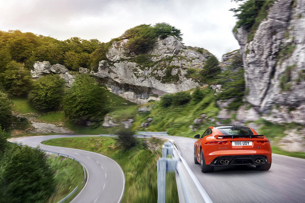 捷豹全新F-Type SVR超跑將于日內瓦首發