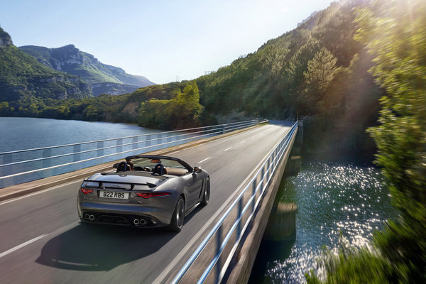捷豹全新F-Type SVR超跑將于日內瓦首發