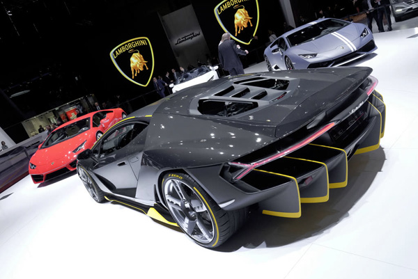 蘭博基尼Centenario 正式亮相日內瓦車展