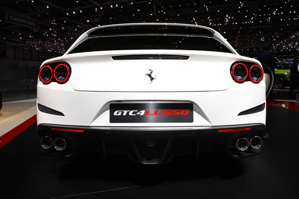 法拉利GTC4 Lusso 日內瓦正式亮相