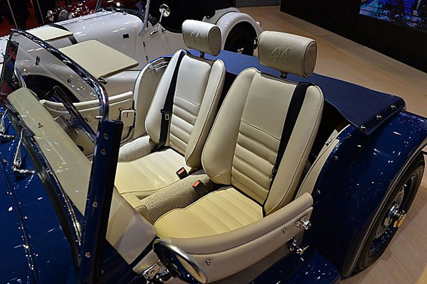 摩根汽車發布4/4八十周年紀念版車型