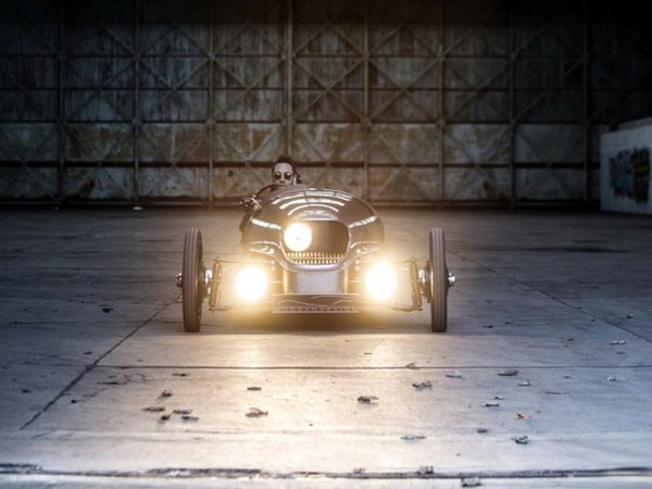 Morgan EV3 純電動三輪車日內瓦發布
