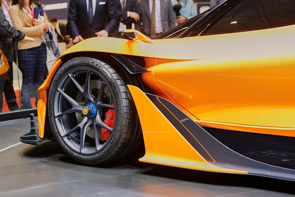 Apollo Arrow 跑車日內瓦首發亮相