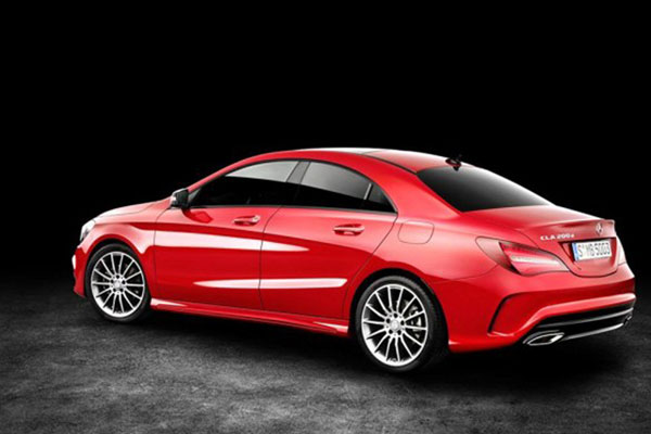 奔馳發布新款CLA/AMG CLA 45 官圖