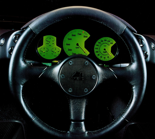 經典不朽過兩輪 McLaren F1 24歲了