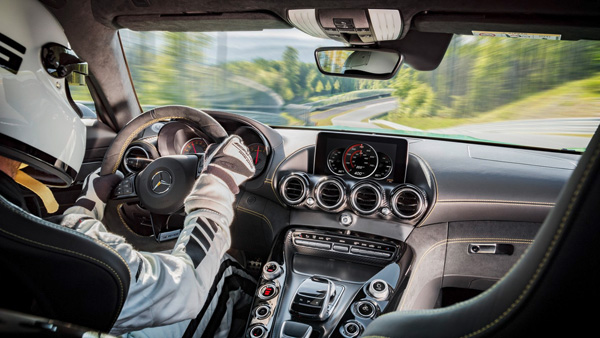 性能猛獸 Mercedes-AMG GT R正式發布