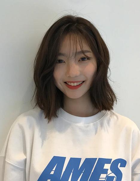 齊肩短發