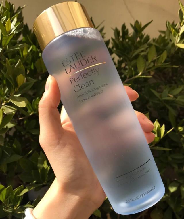 雅詩蘭黛藍水