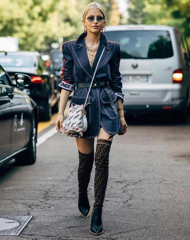 中長款襯衫 緊腿長靴