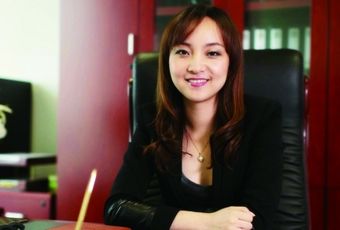 美女老總陳怡"攜5億外逃" 保監會開查泛鑫高管跑路案