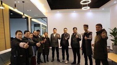 多品類、多風格發展 闊佬·史迪文成立新公司