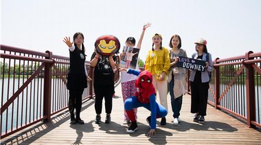 鋼鐵俠練詠春萬磁王去相親，好萊塢明星來華究竟有多皮？
