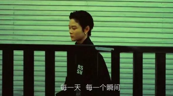 美拍10秒電影聯合新銳攝影師童夢定制旁白 短視頻也要高級感