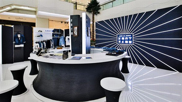 JACK & JONES打造牛仔定制館，王博文空降擔任“首席體驗官”