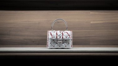 七夕情人節Valentino推出Be My VLTN系列，全球限時首發