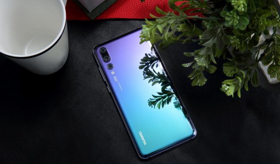 與華為P20極光色一起，解鎖夏日時尚范兒