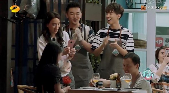 《中餐廳2》上演“求婚大作戰(zhàn)”，舒淇用美圖T9記錄浪漫時(shí)刻