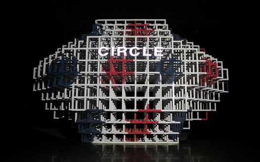 CIRCLE瑟可19春夏發布會網紅泳池開奏，定義職場新女性