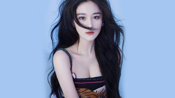 張馨予曬自拍稱頭發長了 網友：你老公幫剪啦！看百變女神都能駕馭些什么發型？