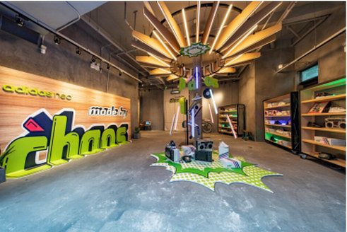 生來好動 Chaos驚喜亮相魔都潮店，帶來復古玩趣新主張！
